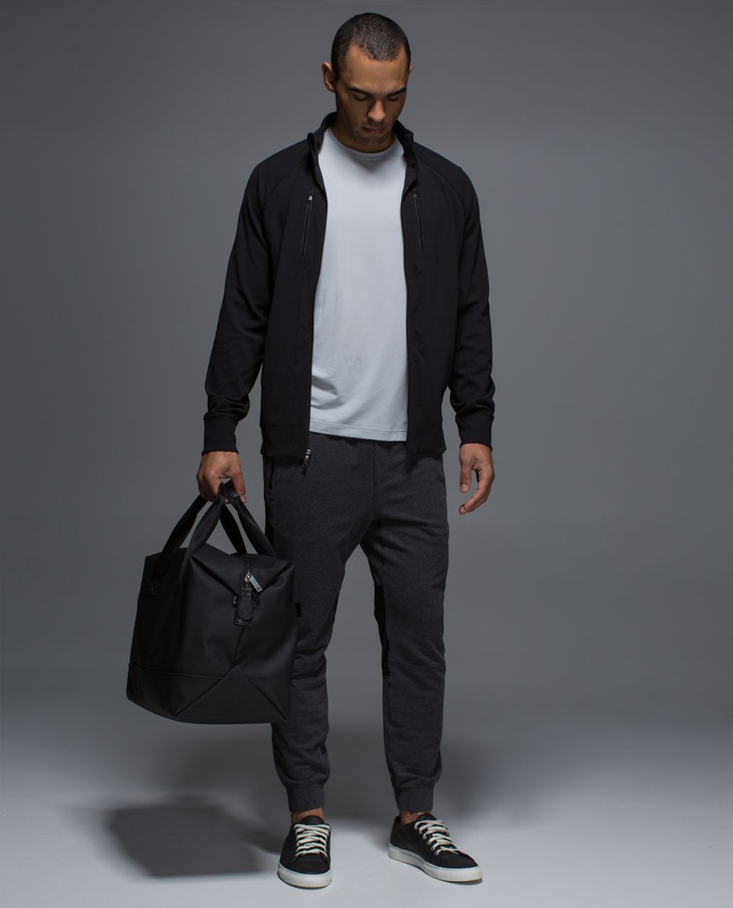 lululemon duffle bag men's