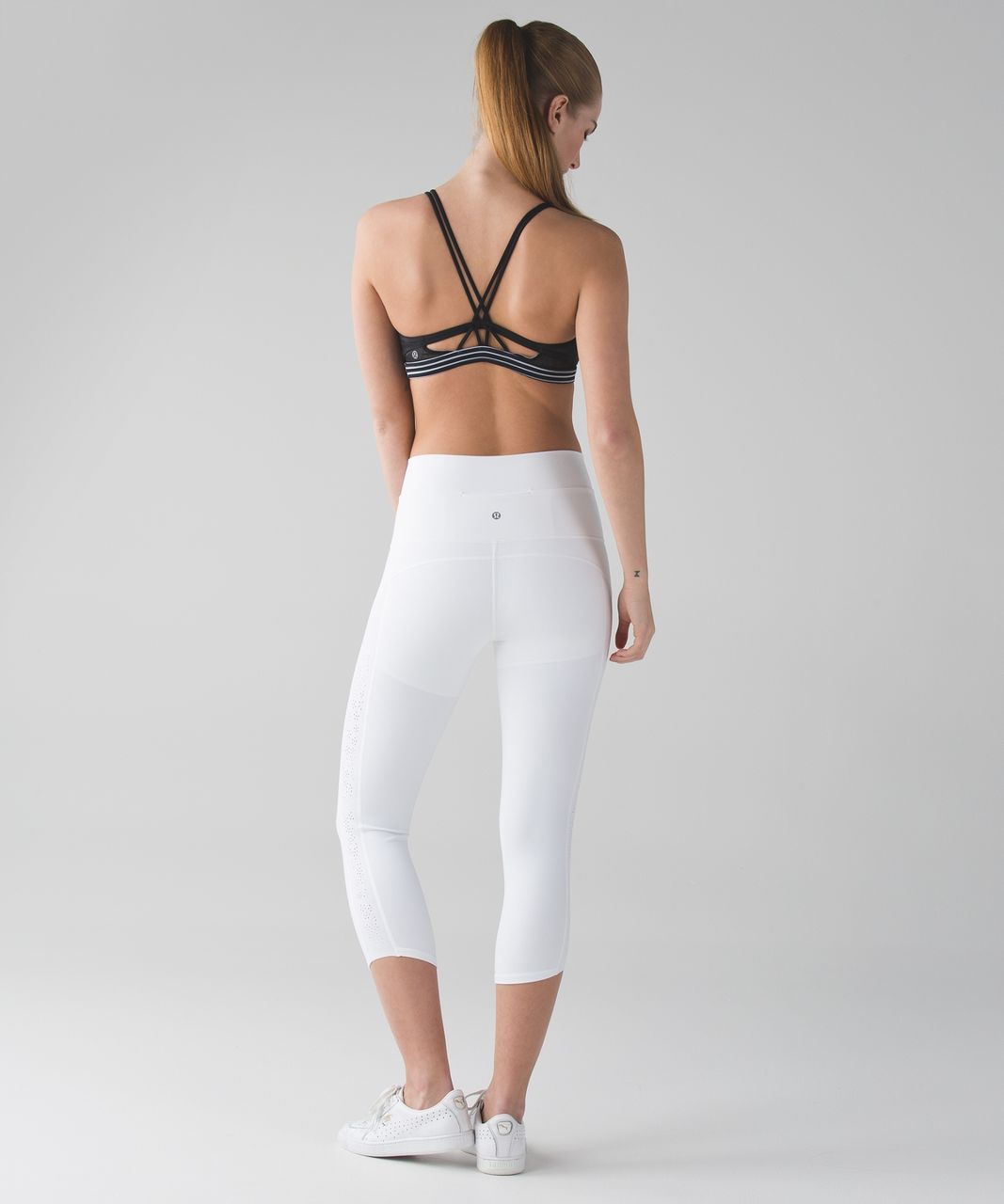 Lululemon Beyond Boundaries Crop - White