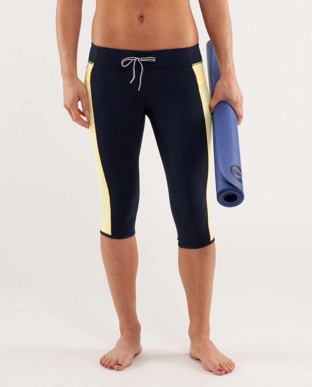 Lululemon Heat It Up Crop - Inkwell / Mellow Lemon / Burning Yellow