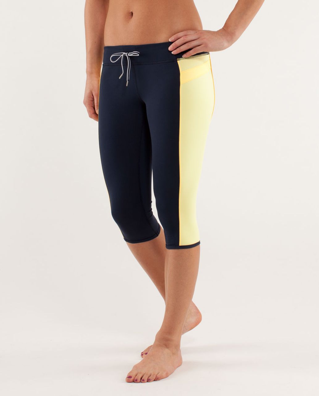 Lululemon Heat It Up Crop - Inkwell / Mellow Lemon / Burning Yellow