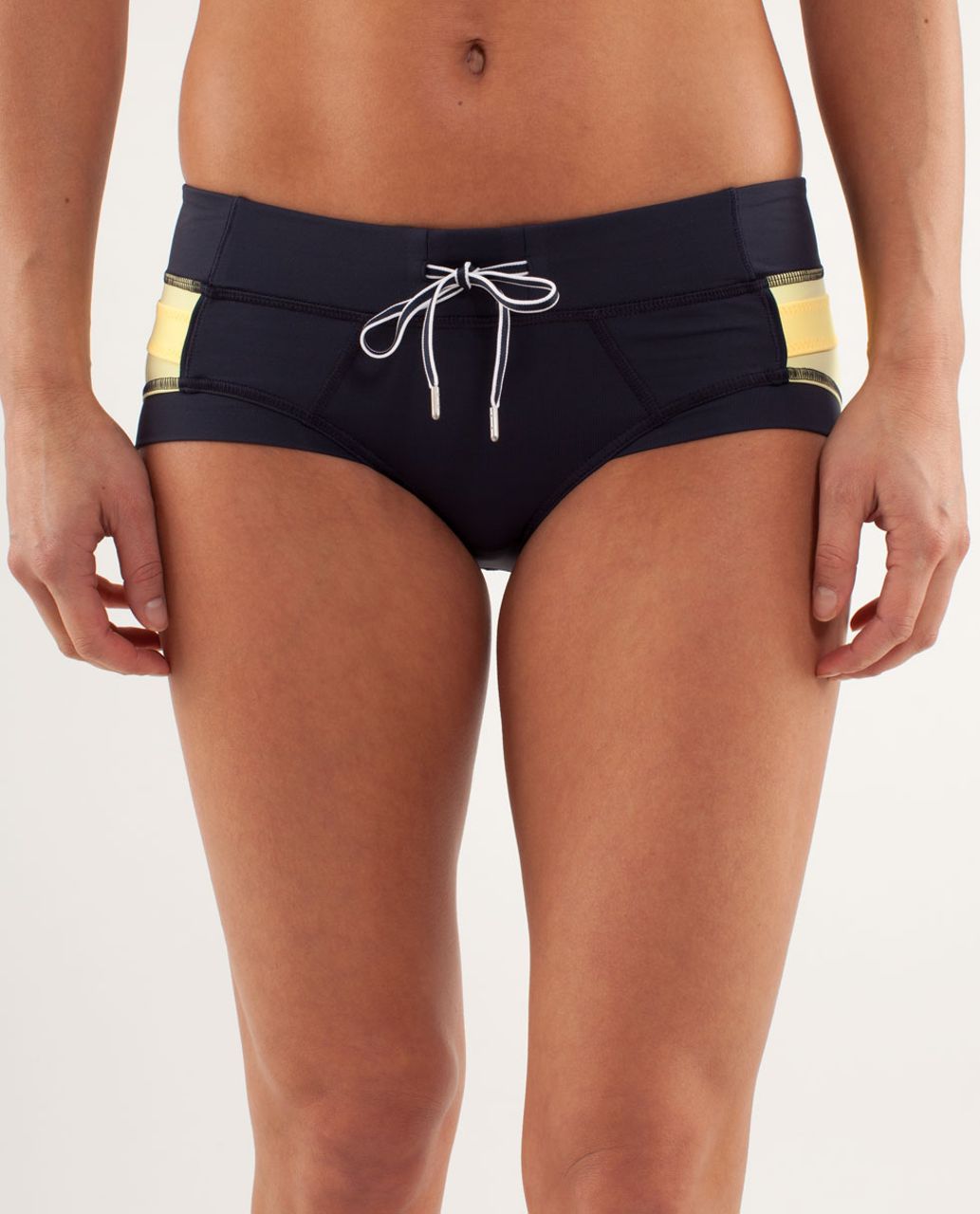 Lululemon Heat It Up Short - Inkwell / Mellow Lemon / Burning Yellow