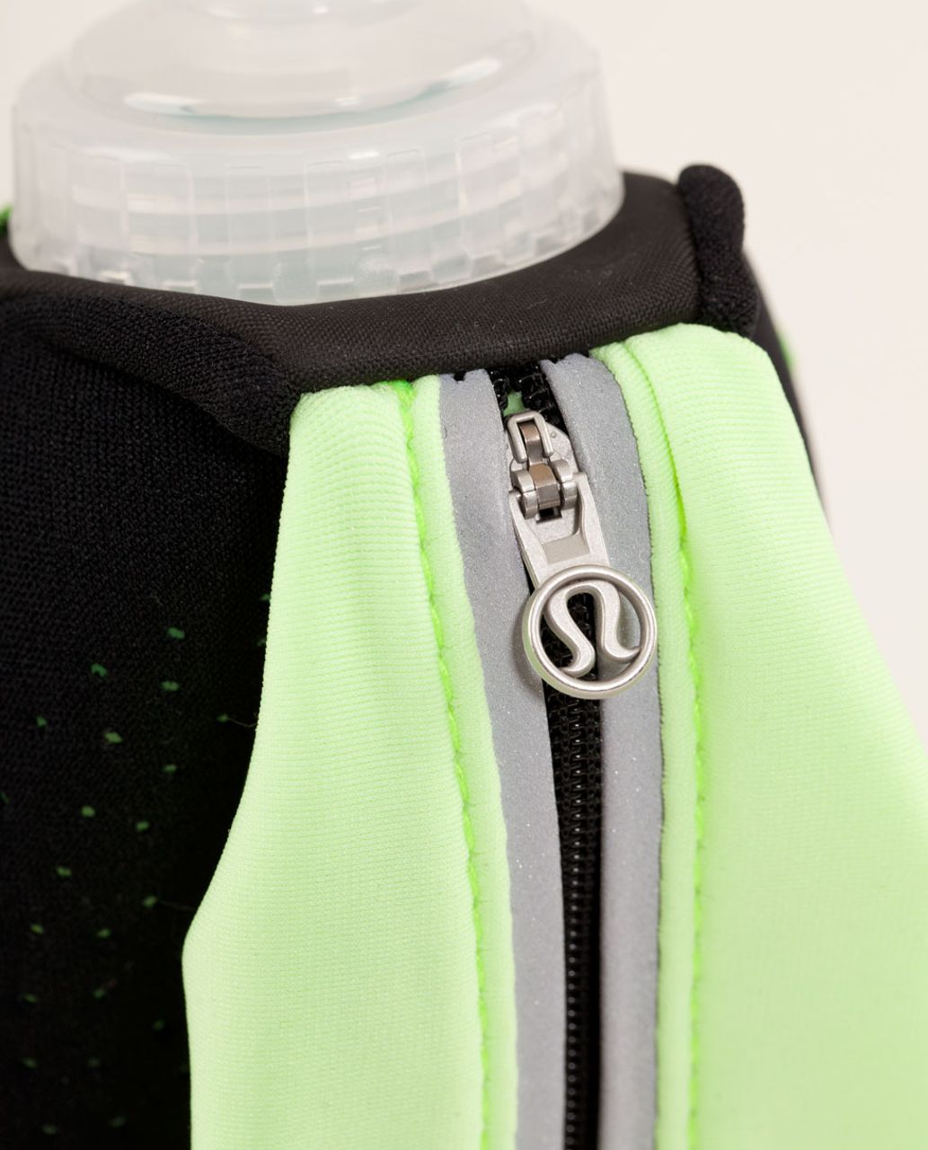 Lululemon Hydraform Handheld Hydration - Frond / Faded Zap