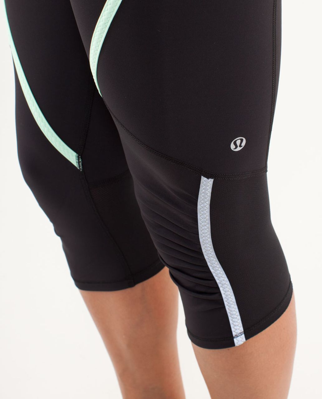 Lululemon Run:  Pace Crop - Black / Petit Dot Fresh Teal / Fresh Teal