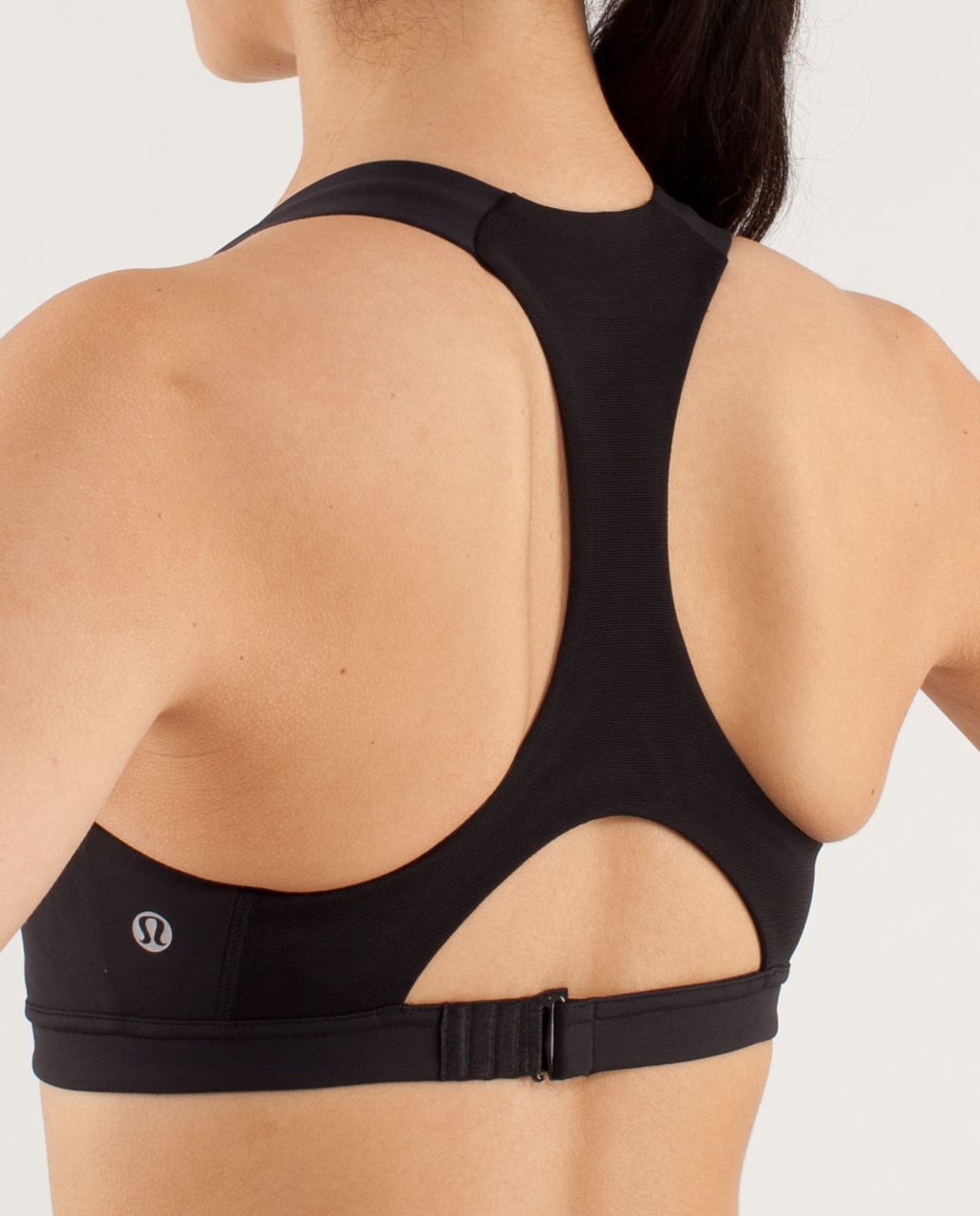 BACK HOOK SPORTS BRA - BLACK