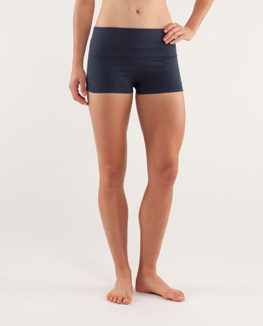 Lululemon Flow In Elegance Short 4.5 - Black - lulu fanatics