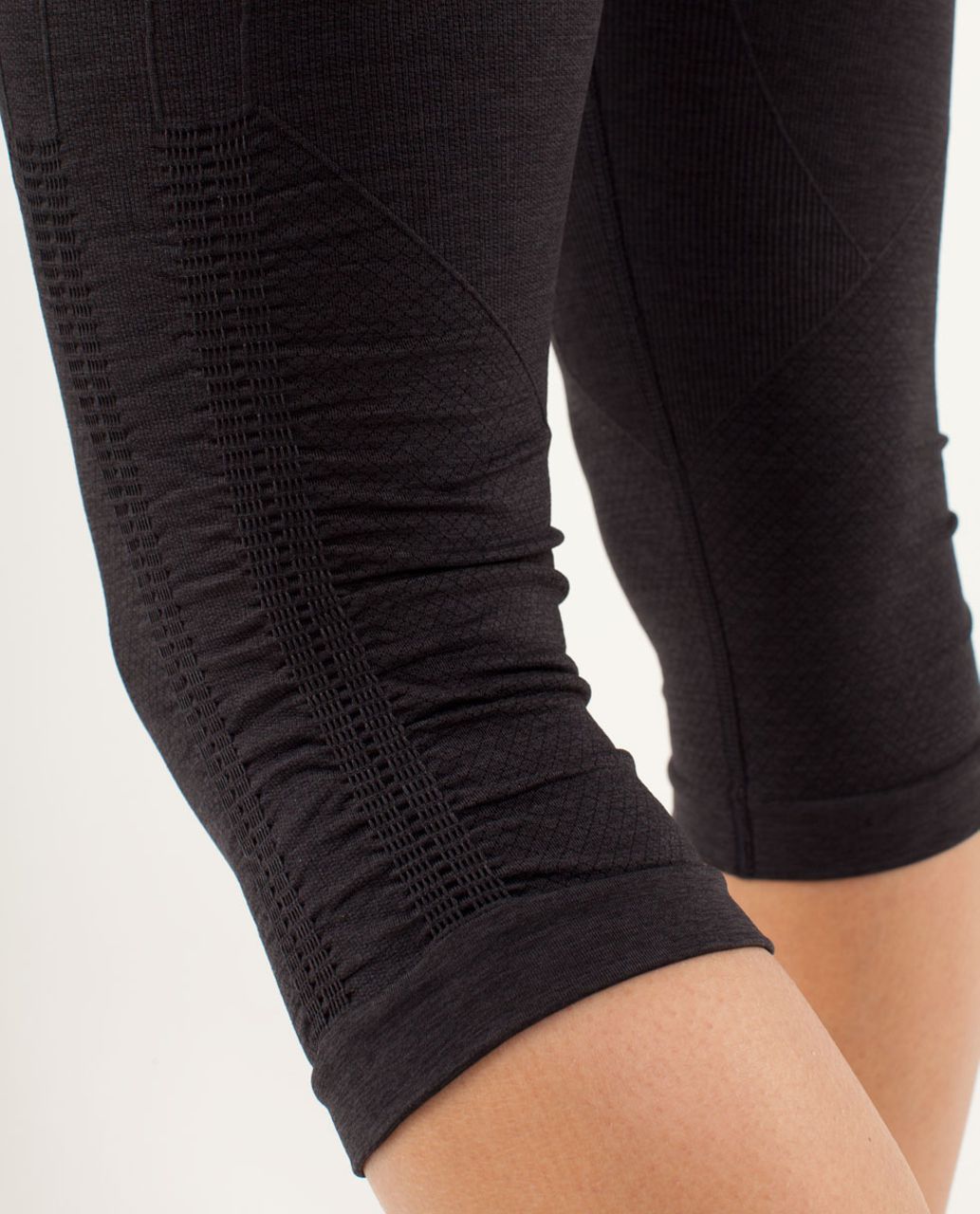 Lululemon In The Flow Crop - Black - lulu fanatics