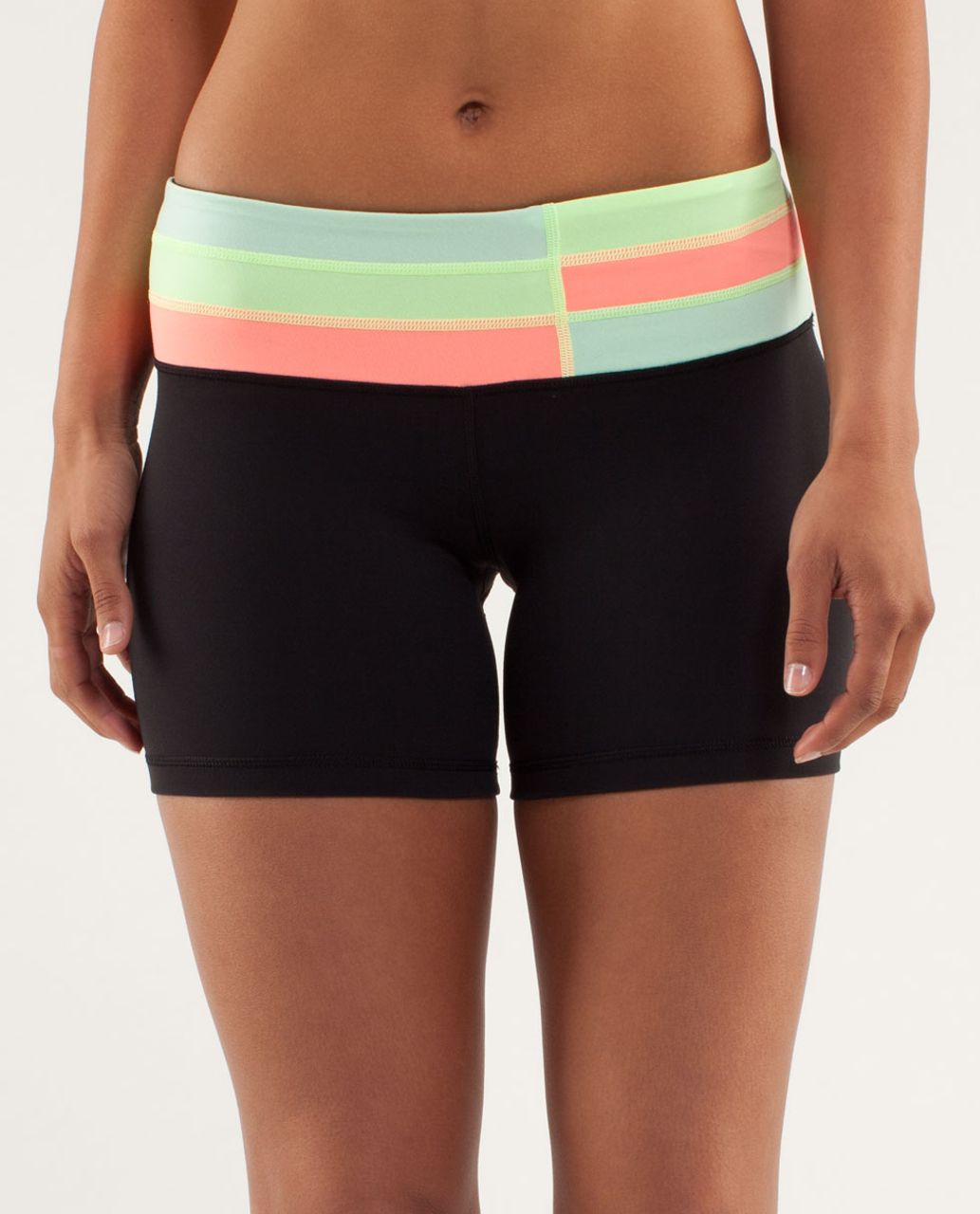 Lululemon Reverse Groove Short (Regular) - Black / Quilt Spring13 13