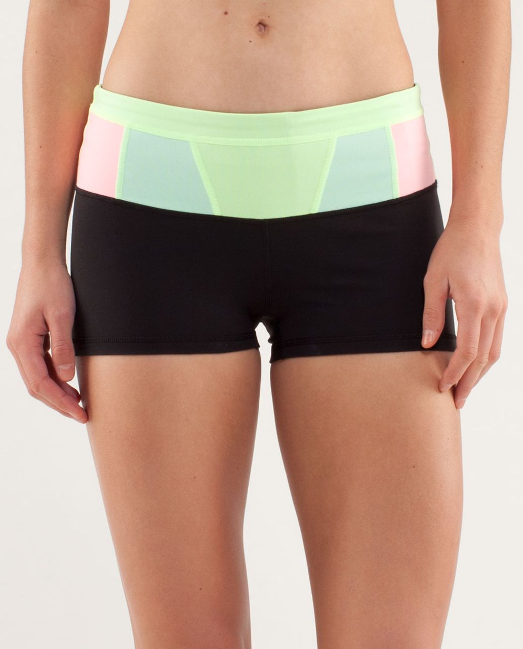 Lululemon Boogie Short - Black / Quilt Spring13 10