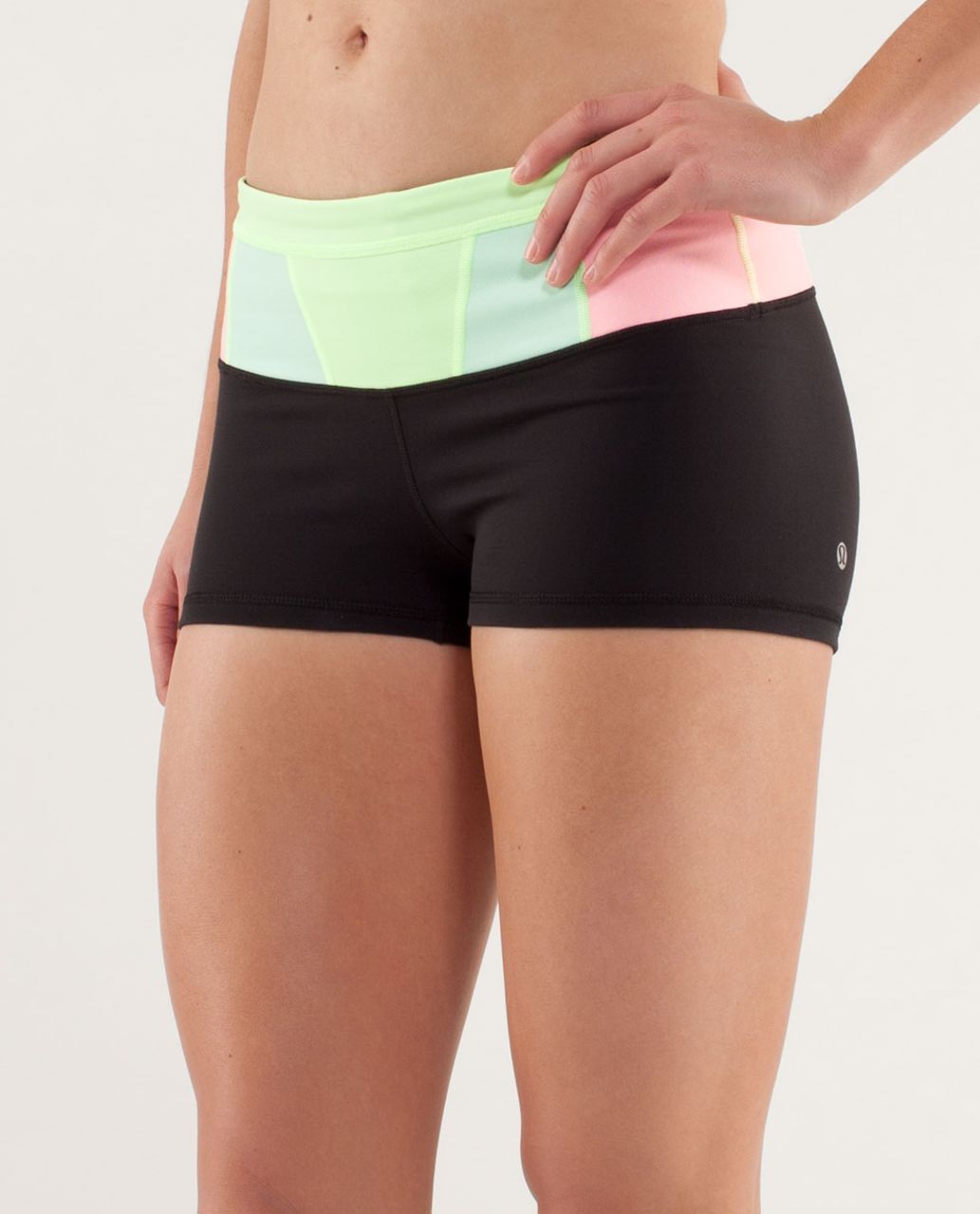 Lululemon Boogie Short - Black / Quilt Spring13 10