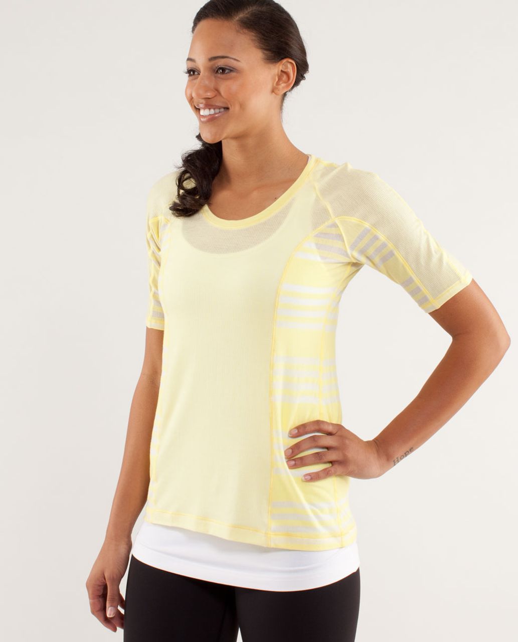 Lululemon Puri Tee Short Sleeve - Tonka Stripe Mellow Lemon / Mellow Lemon / Ocean Stripe Mellow Lemon