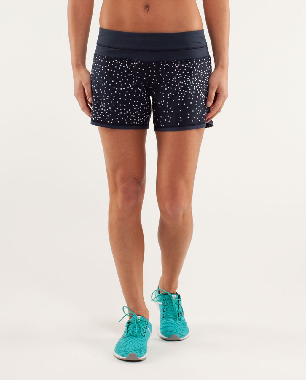 Lululemon Groovy Run Short - Petit Dot Inkwell / Inkwell