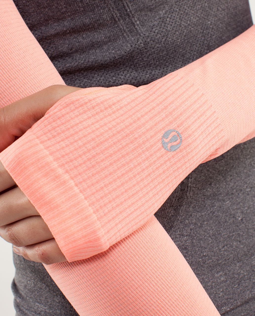 Lululemon Swiftly Arm Warmers - Pop Orange