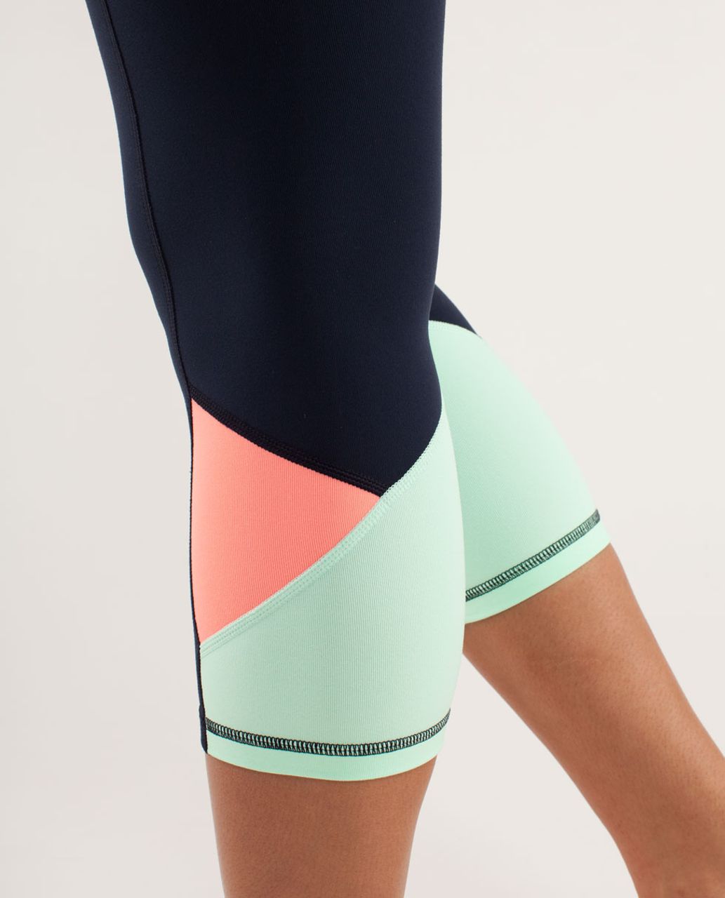 Lululemon Embody Crop - Inkwell / Fresh Teal / Pop Orange