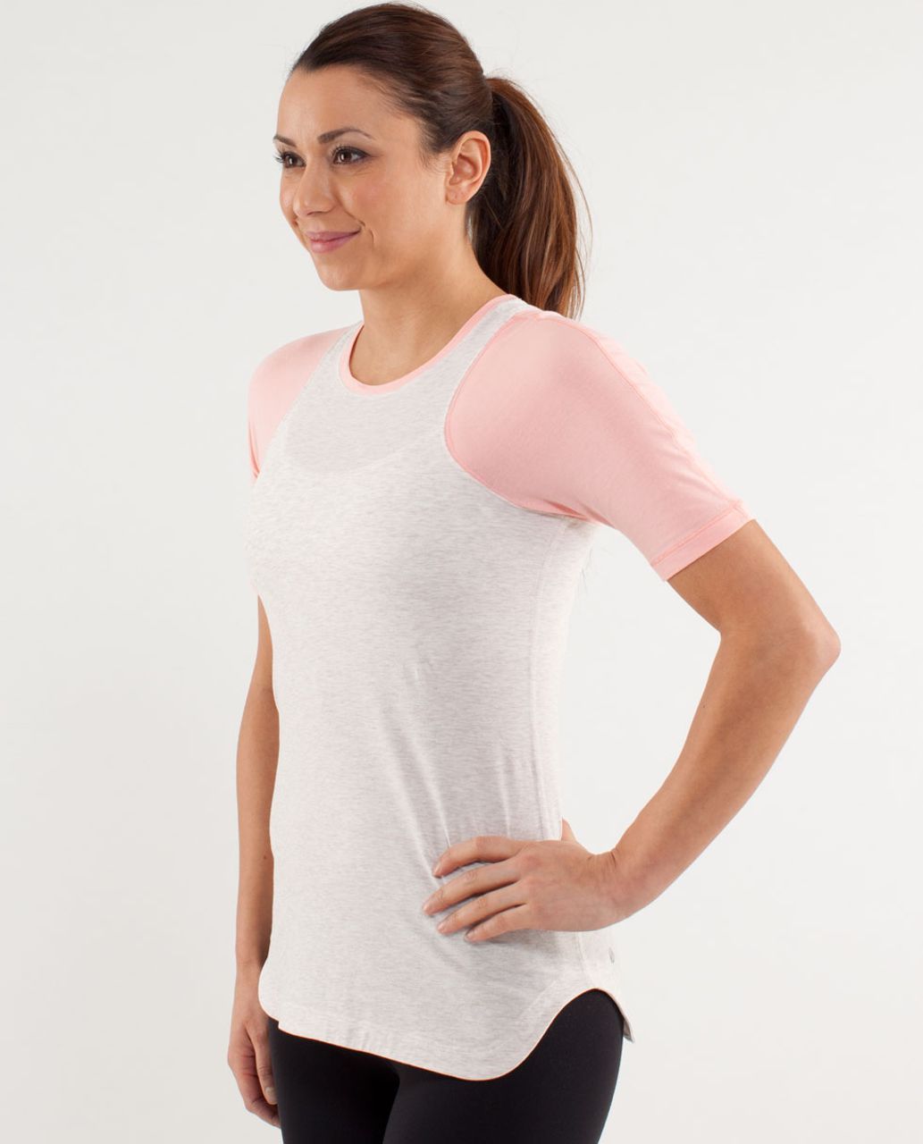 Lululemon Clari-Tee Short Sleeve - Dune / Bleached Coral