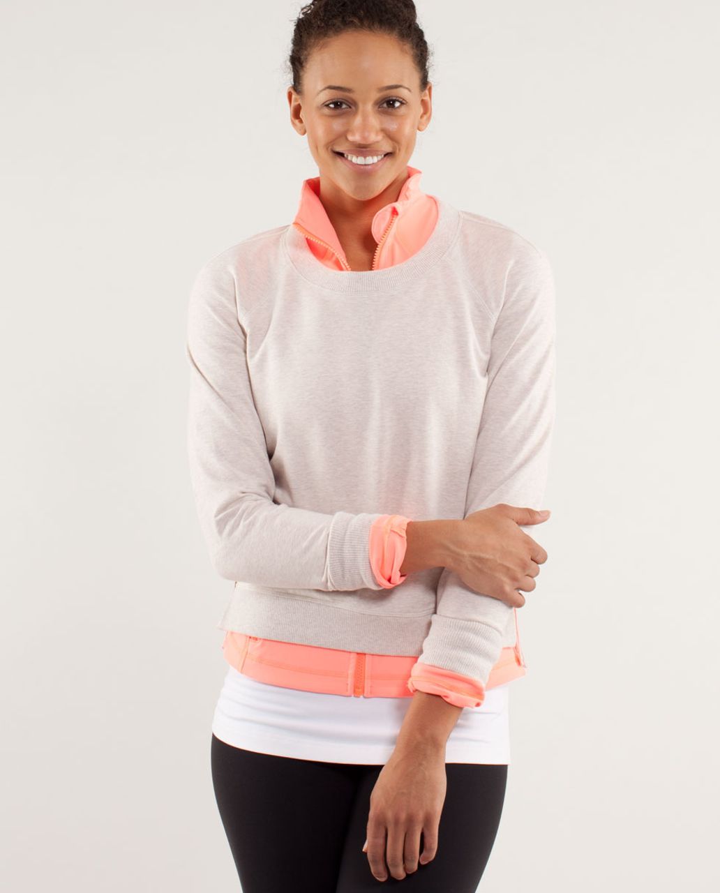 https://storage.googleapis.com/lulu-fanatics/product/13489/1280/lululemon-rejuvenate-pullover-dune-4242-76271.jpg