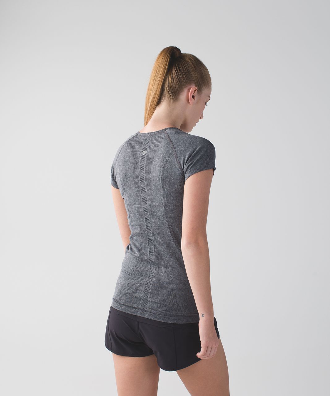 Lululemon Run:  Swiftly Tech V Neck - Black