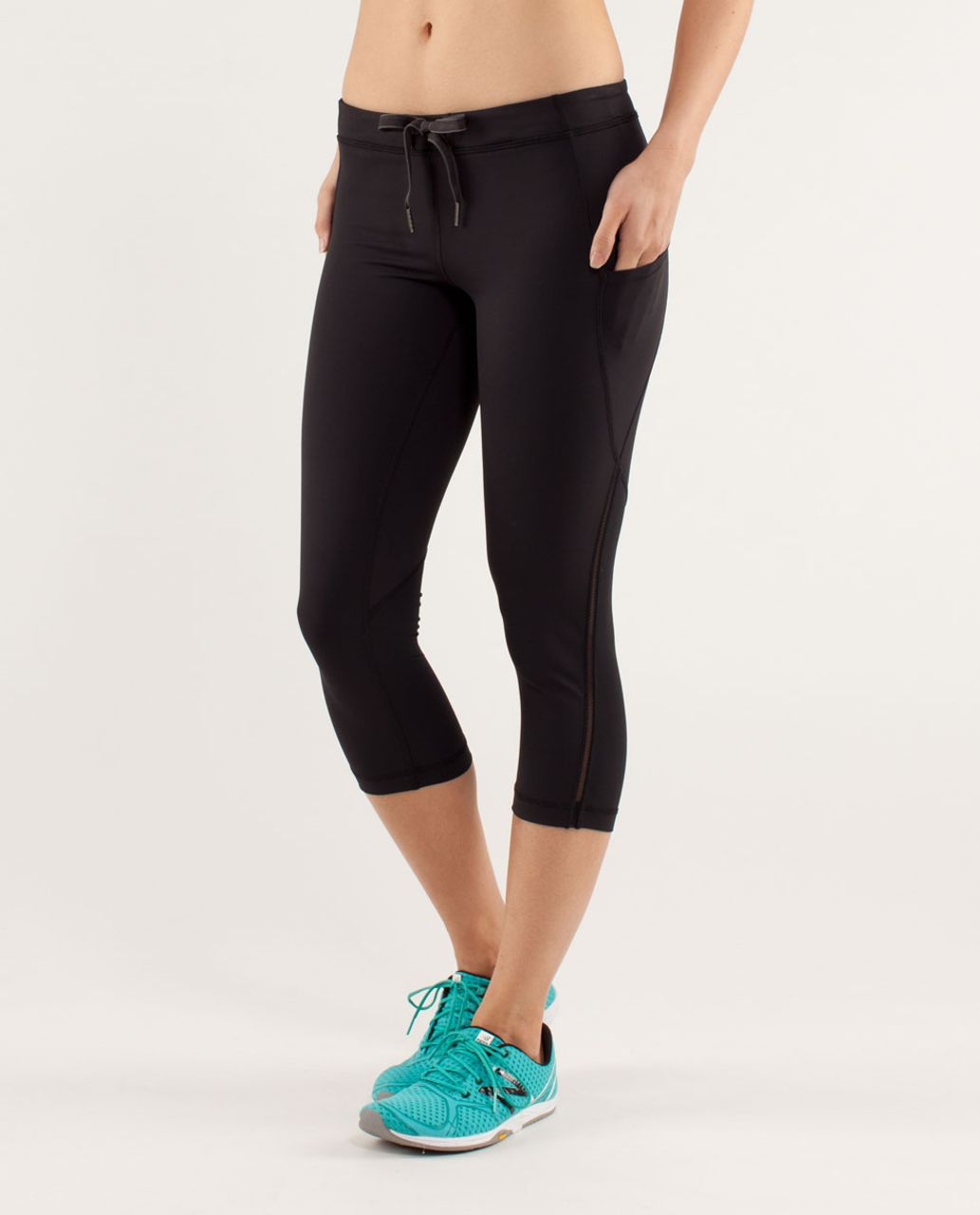 Lululemon Beach Runner Crop - Black