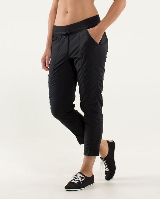 Lululemon Street to Studio Crop *Liner - Angel Blue - lulu fanatics