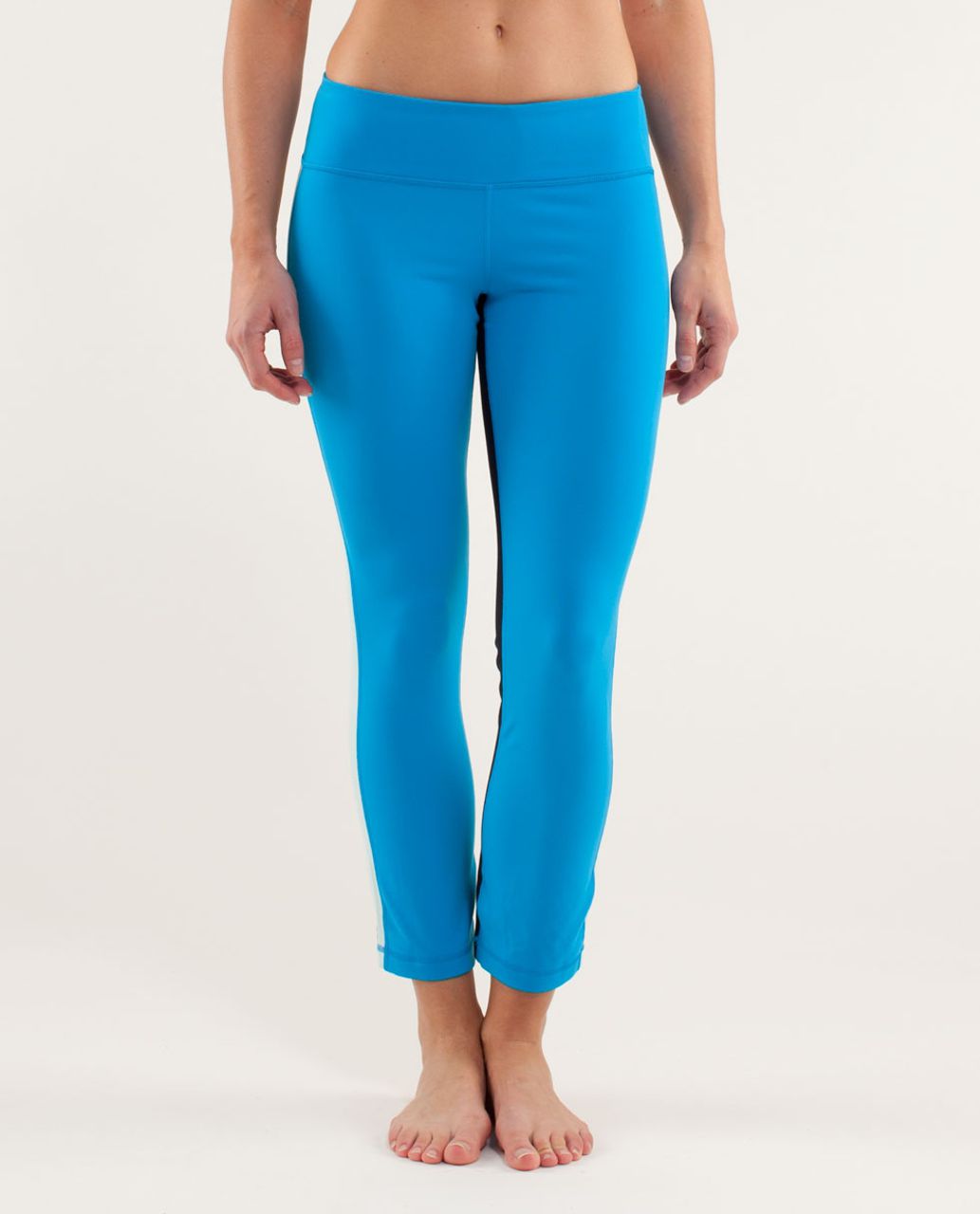 Lululemon Compass Pant 7/8 - Beach Blanket Blue / Aquamarine / Black - lulu  fanatics