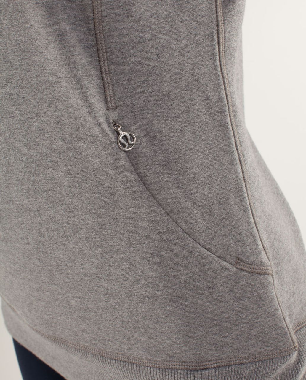 Lululemon Rest Day Pullover Sweater Sweatshirt Cowl Neck Sports Gray. Size  4?