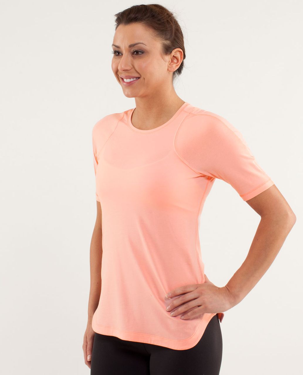 Lululemon Clari-Tee Short Sleeve - Bleached Coral