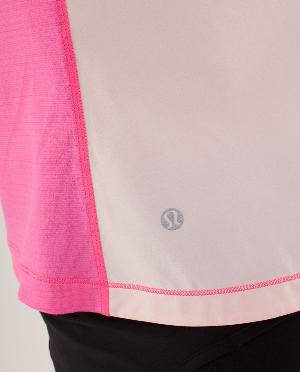 Lululemon Run: Silver Lining Short Sleeve - Pinkelicious / Parfait