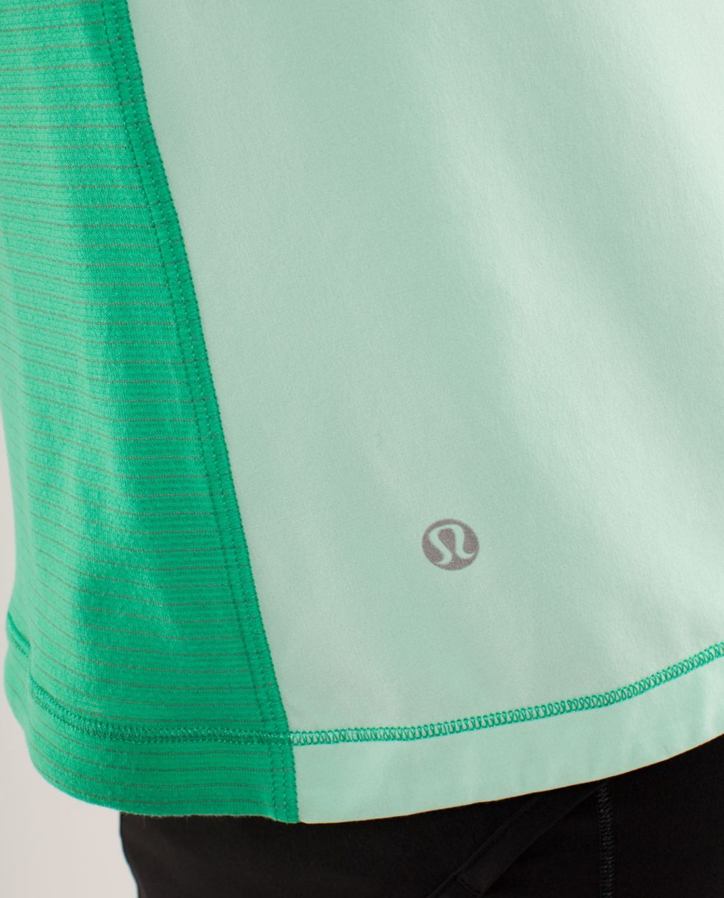 Lululemon Run: Silver Lining Short Sleeve - Very Green / Fresh Teal - lulu  fanatics