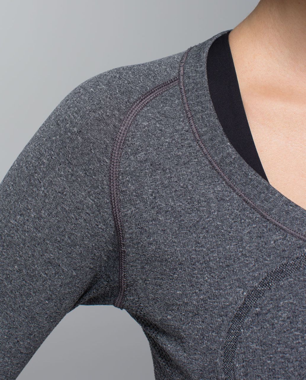 Lululemon Run:  Swiftly Tech Long Sleeve Scoop - Black