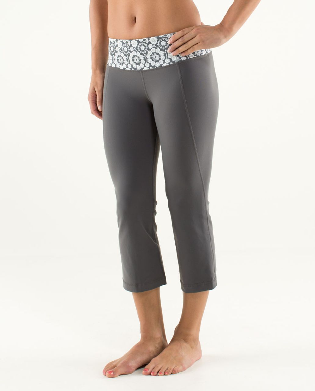 Lululemon Gather & Crow Crop - Soot Light / Twiggy Printed Nimbus