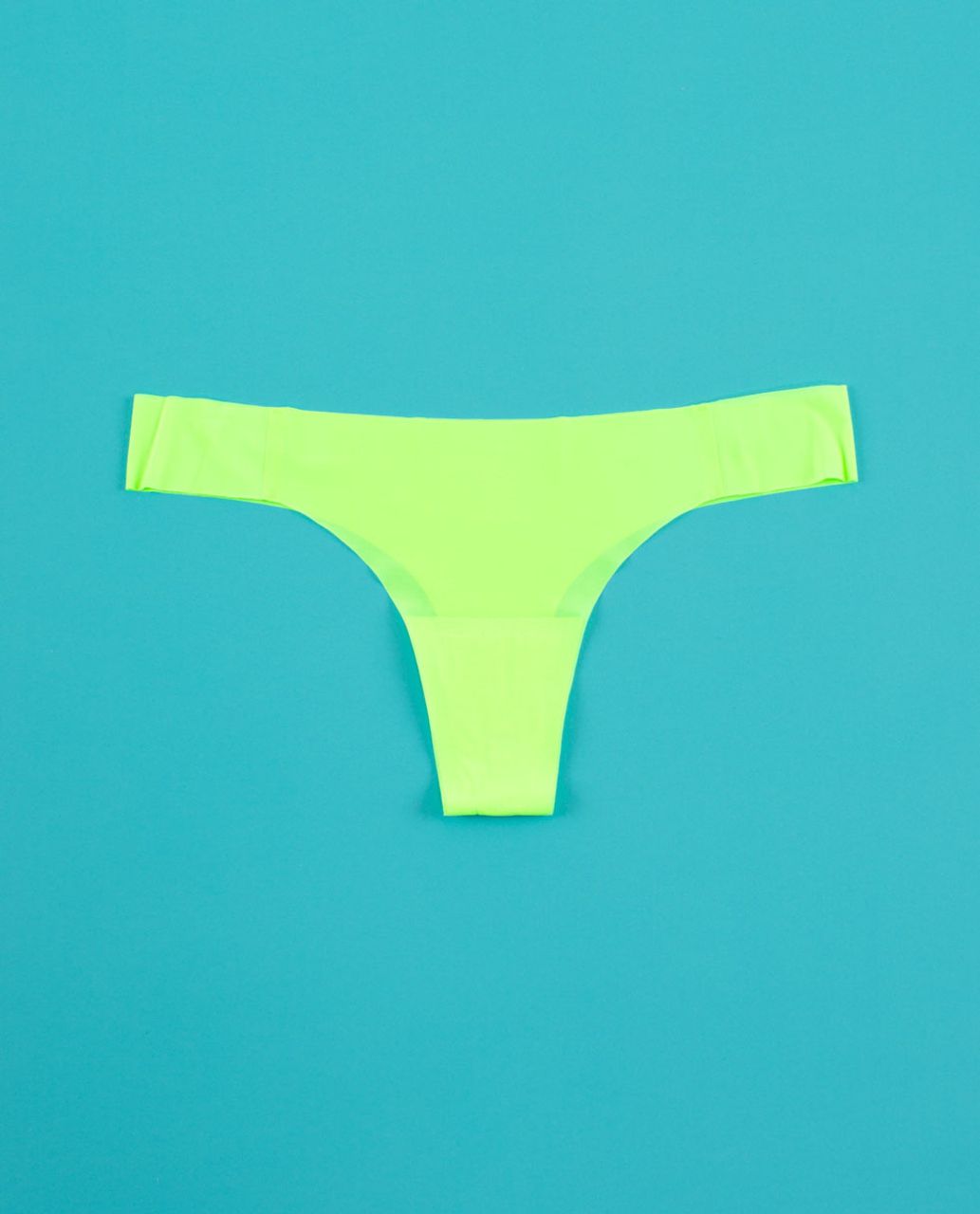 Lululemon Light As Air Thong - Zippy Green