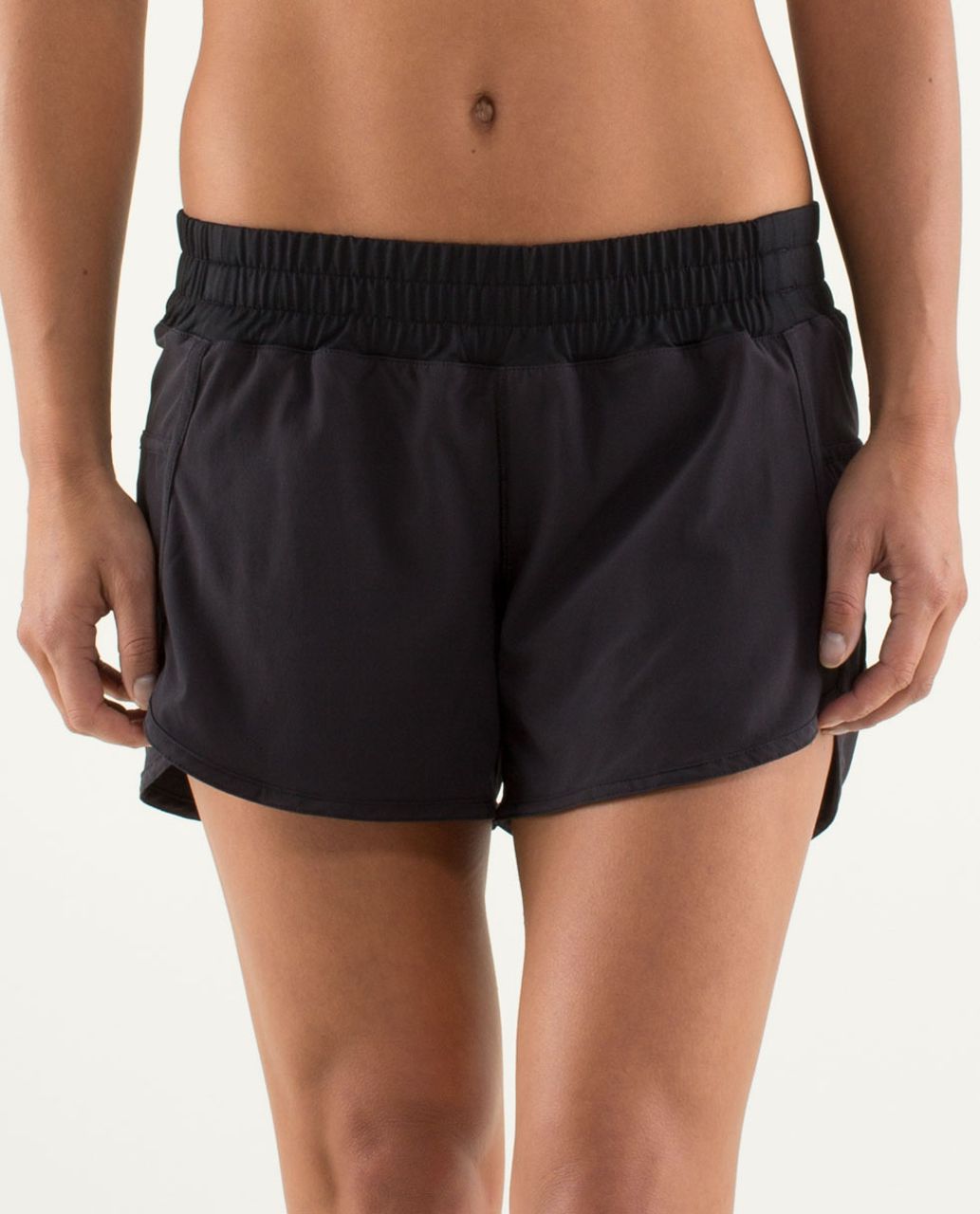 Lululemon Run: Track Attack Crop Black, Size 12, Women's Fashion,  Activewear on Carousell