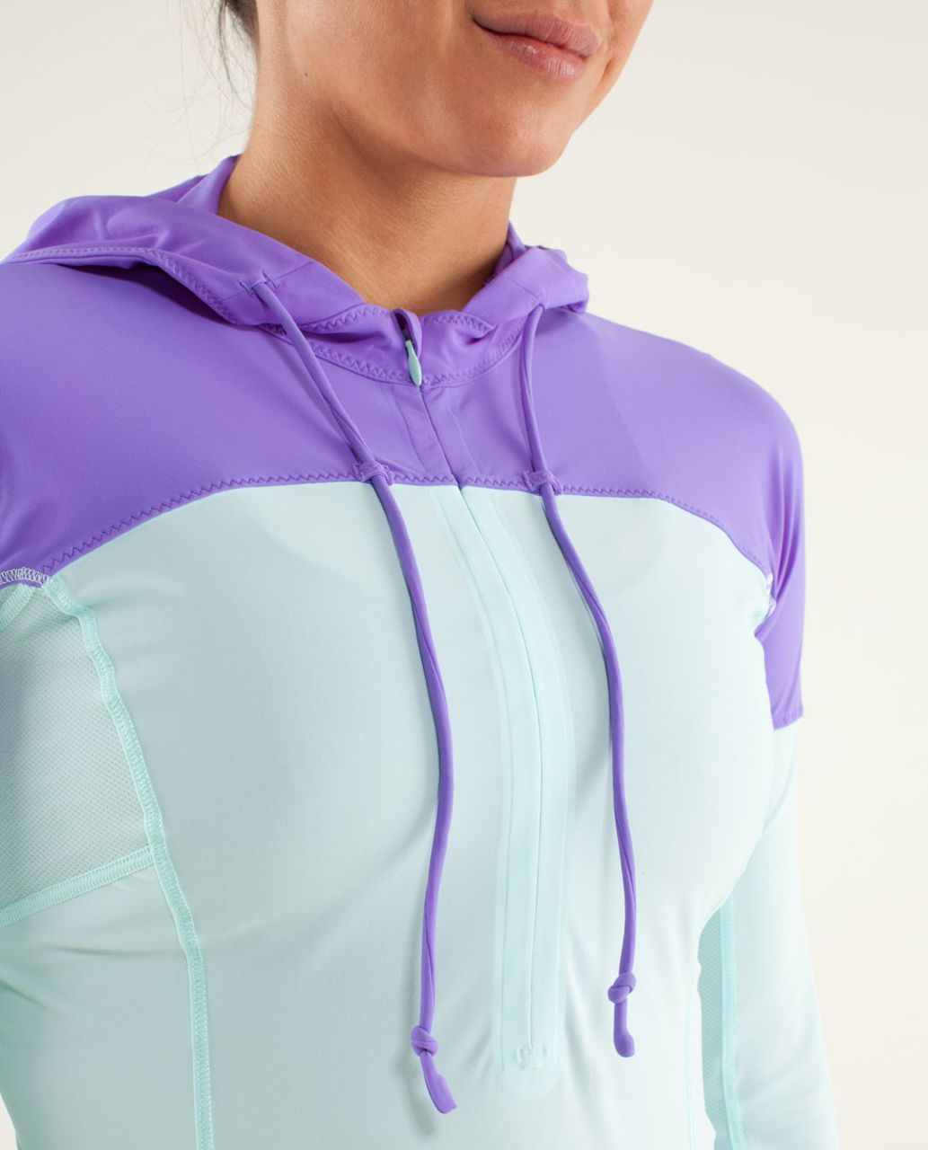 Lululemon Runbeam Hoodie - Aquamarine / Power Purple