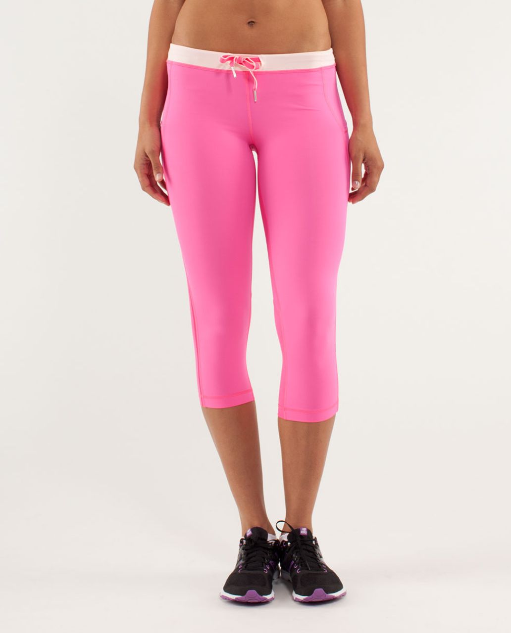 Lululemon Beach Runner Crop - Pinkelicious / Parfait Pink