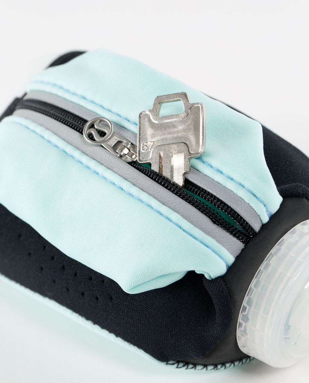 Lululemon Hydraform Handheld Hydration - Aquamarine