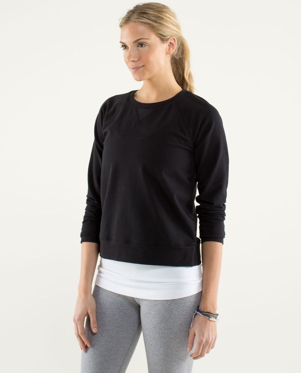 Lululemon Voyage Pullover - Black