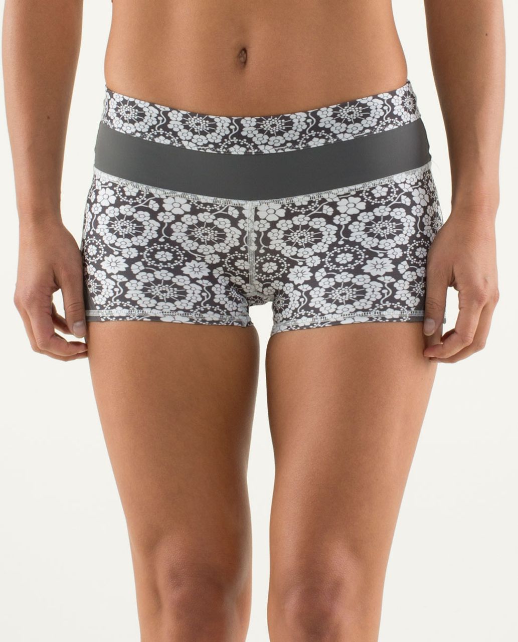 Lululemon Ignite Short - Twiggy Printed Nimbus / Soot Light