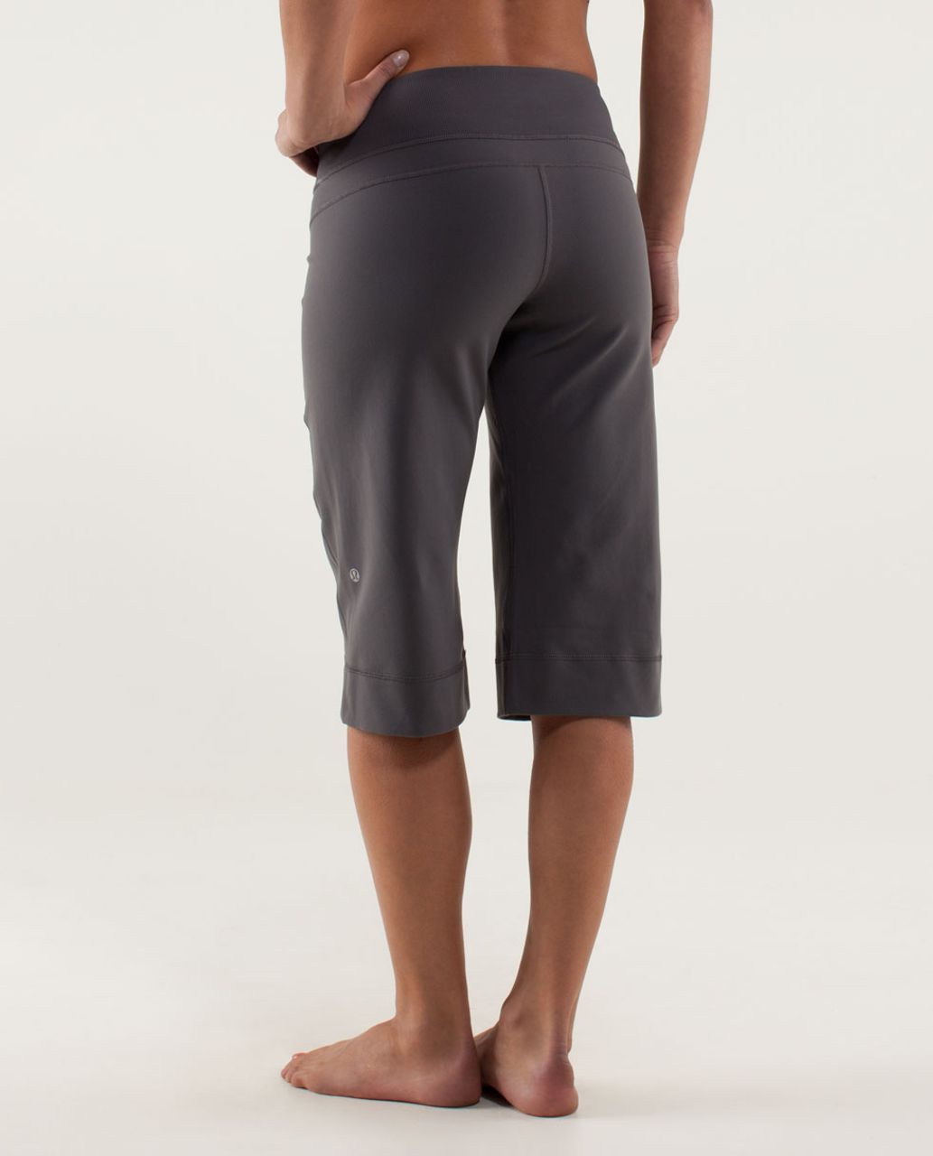 Lululemon Clam Digger II - Soot Light