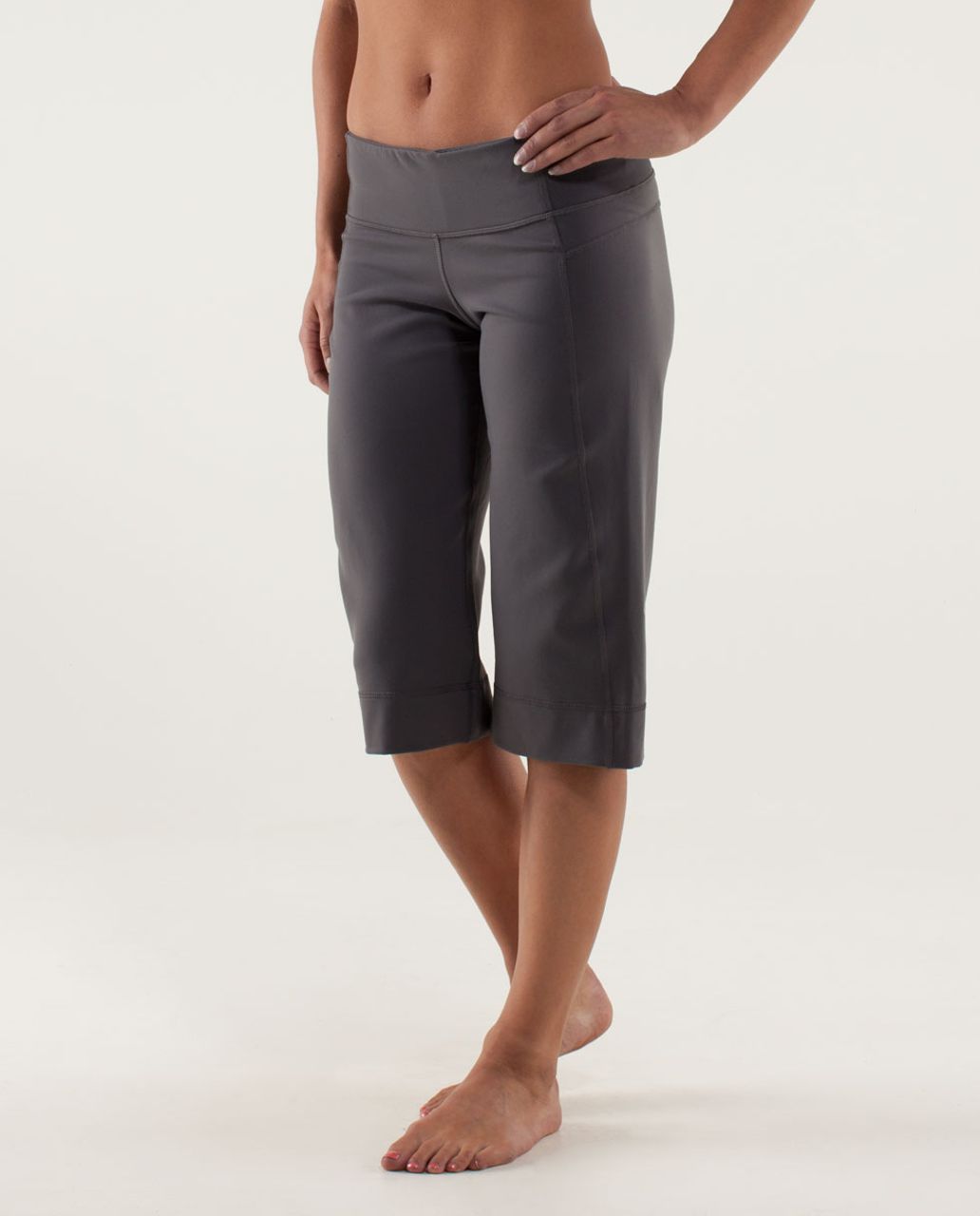 Lululemon Clam Digger II - Soot Light