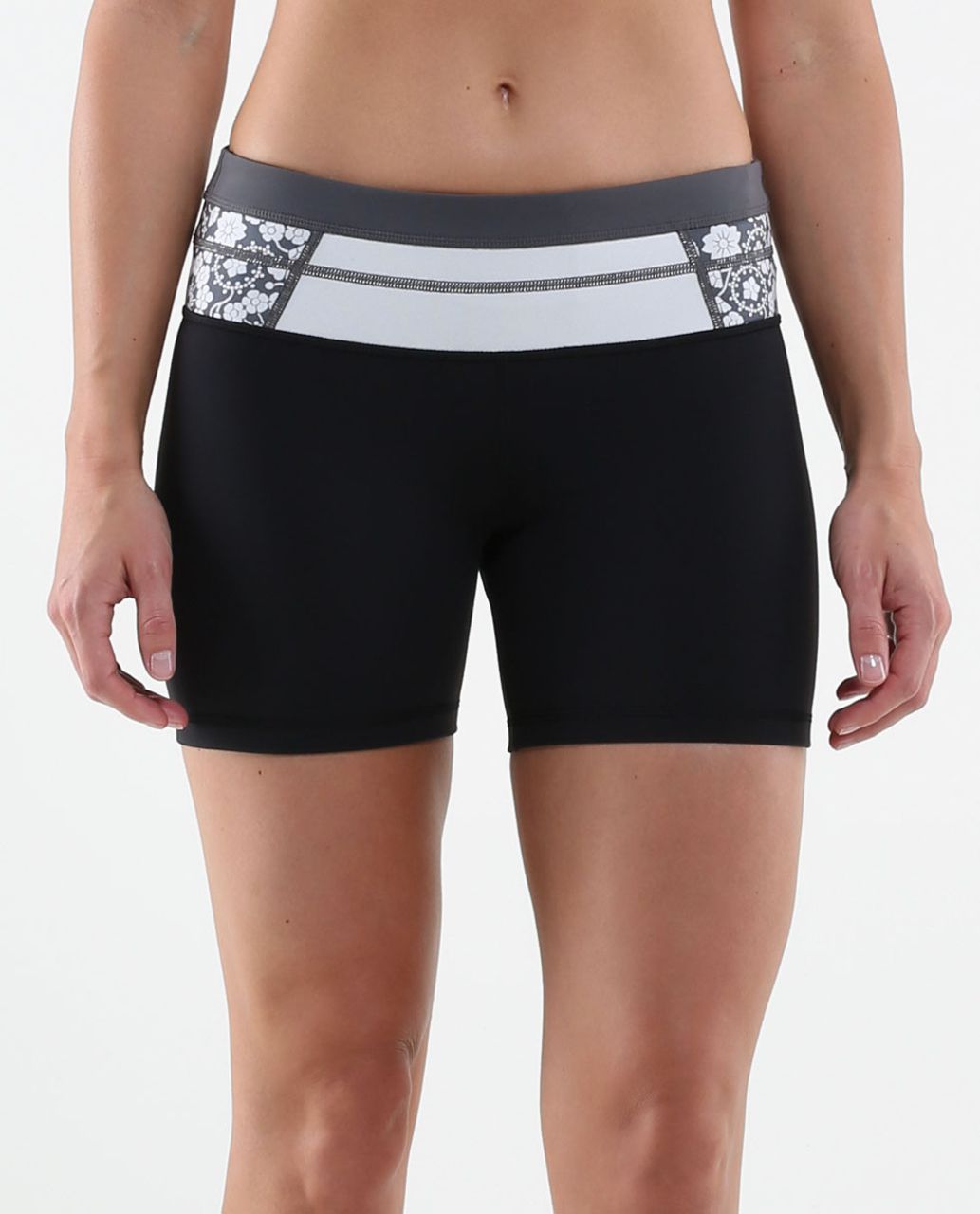 Lululemon Reverse Groove Short (Regular) - Black / Quilt Summer13 2 ...