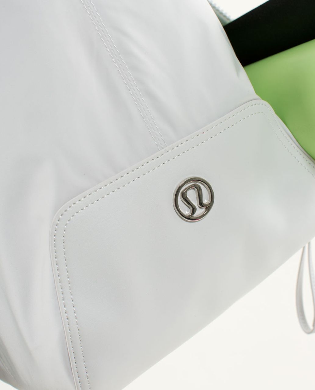 Lululemon Sand To Savasana Duffel - Nimbus