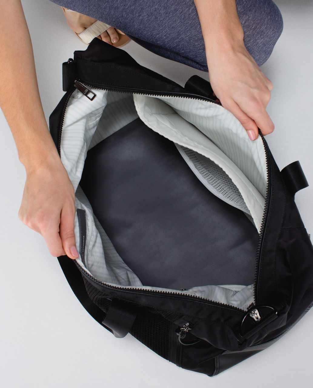 Lululemon Sand To Savasana Duffel - Black