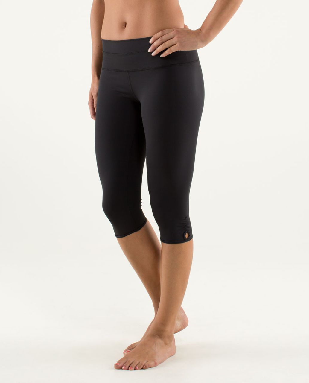 Lululemon Bandha Crop - Black