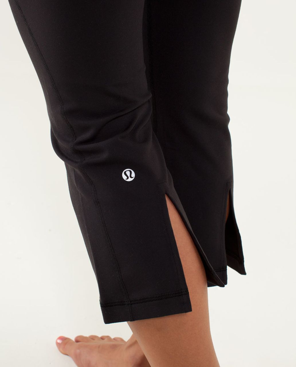 Lululemon Gather & Crow Crop - Black / Cool Breeze / Power Purple