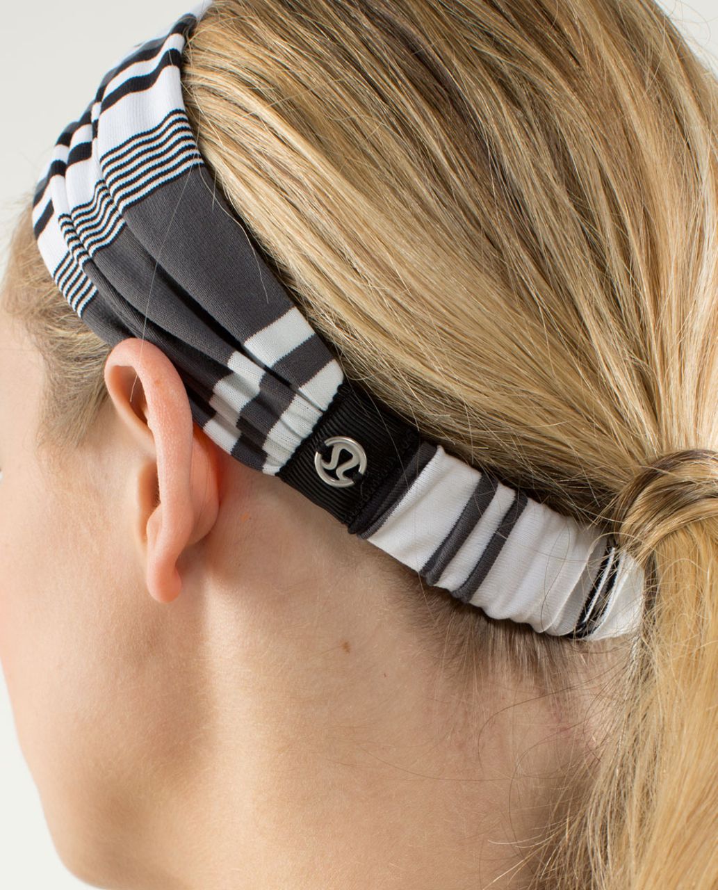 Lululemon Bang Buster Headband *Reversible - Groovy Stripe Nimbus / Black