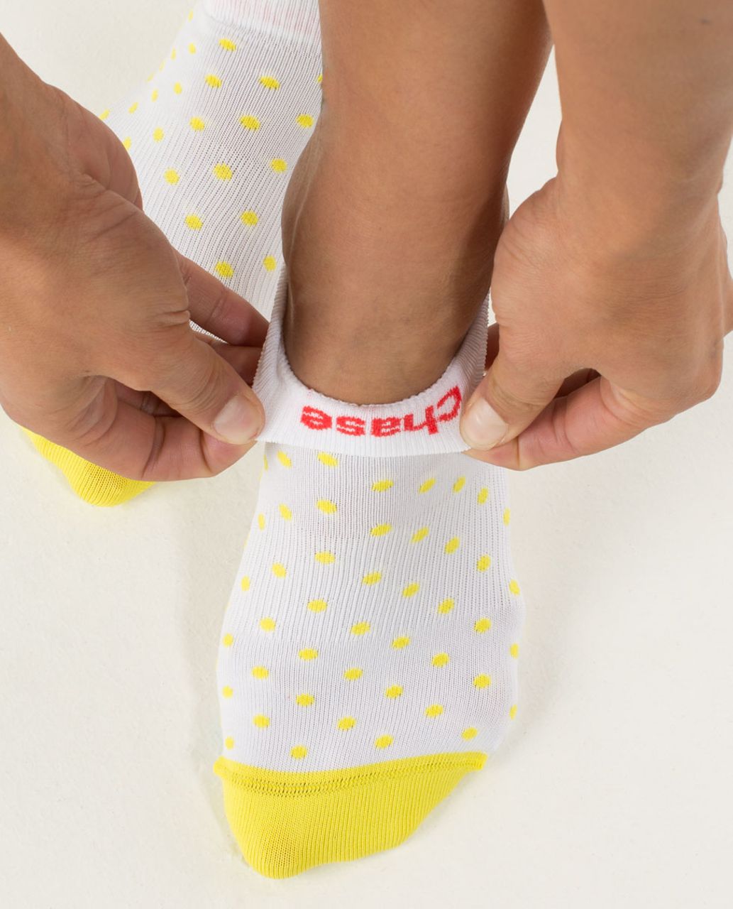 Lululemon Run For Sun Sock - Polka Dot Sizzle White