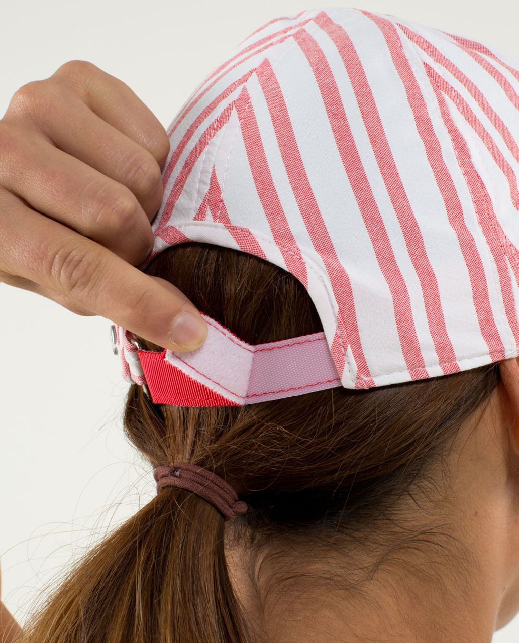 Lululemon Classy Cap - Twin Stripe Love Red / Love Red