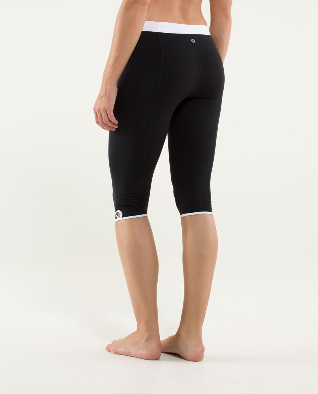 Lululemon Bandha Crop - Black /  White