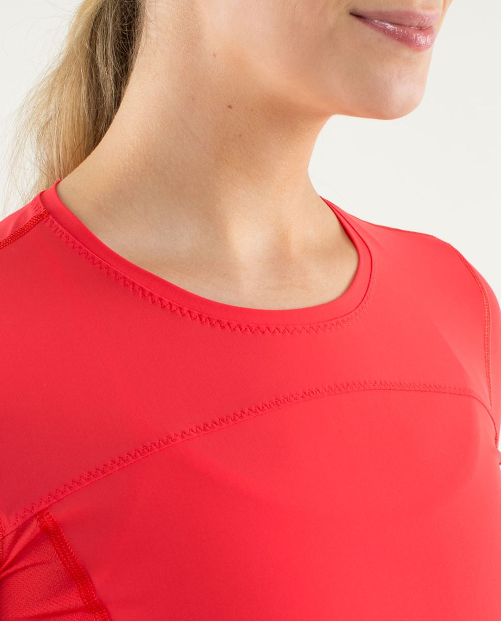 Lululemon Runbeam Long Sleeve - Love Red