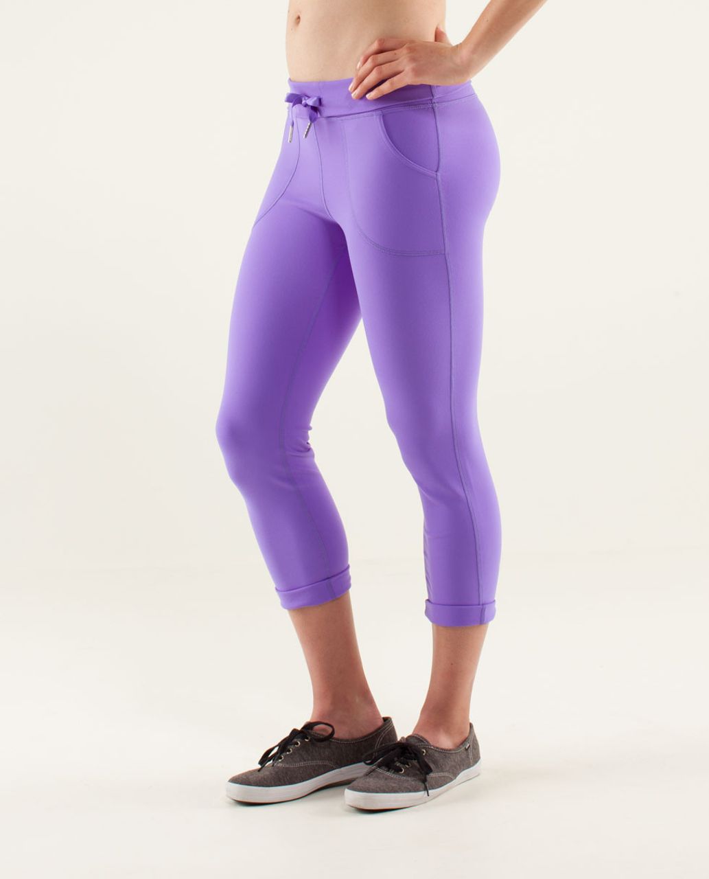 LULULEMON PURPLE LEGGINGS FRONT POCKET STRETCHY PANTS SIZE 4