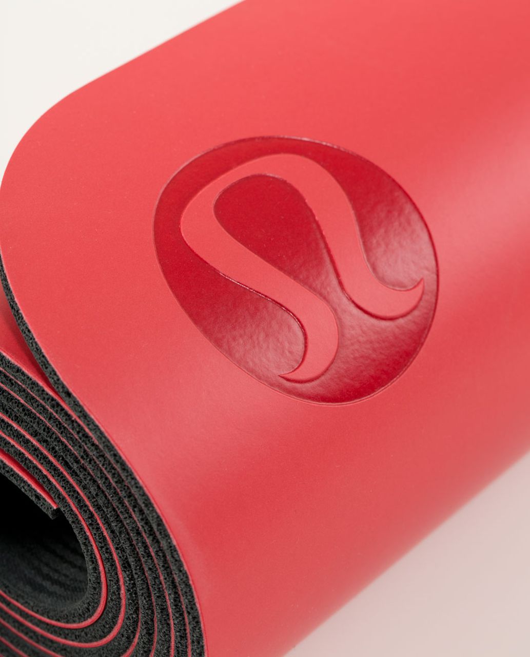 Lululemon The Mat - Love Red